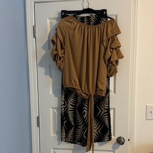 Elegant Top with wide leg black and tan pants